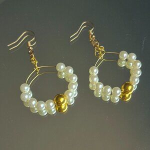 handmade upcycled faux pearl hoop earrings